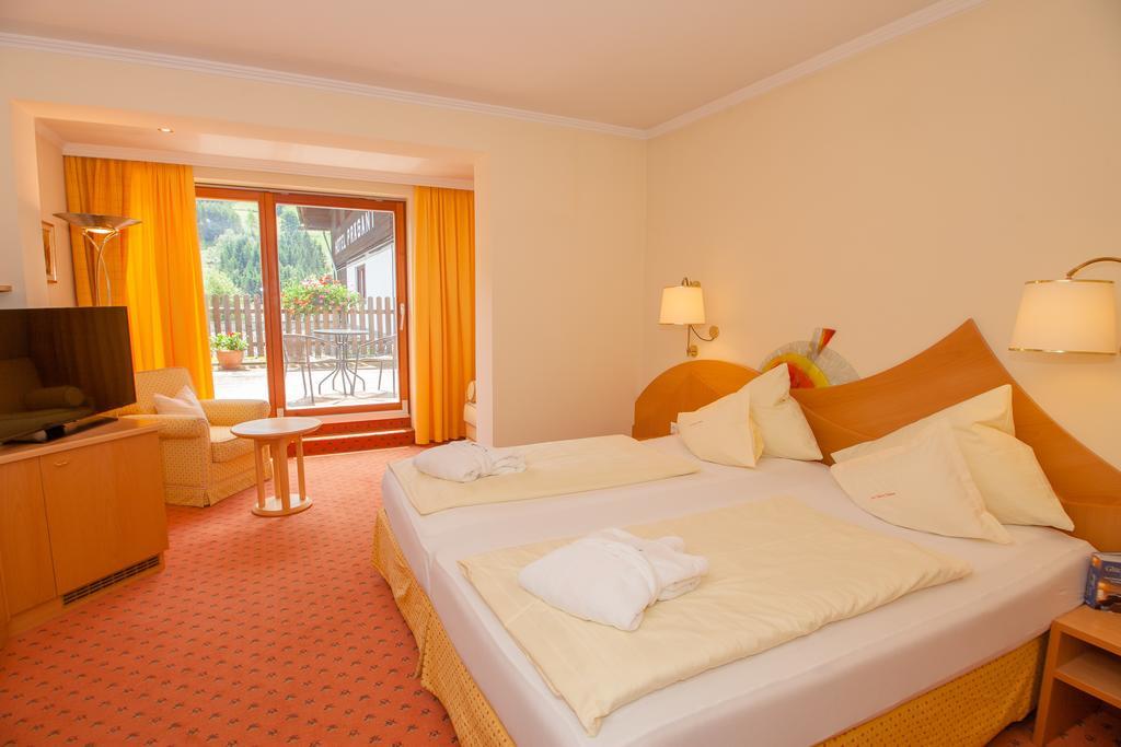 Hotel Prägant 4*